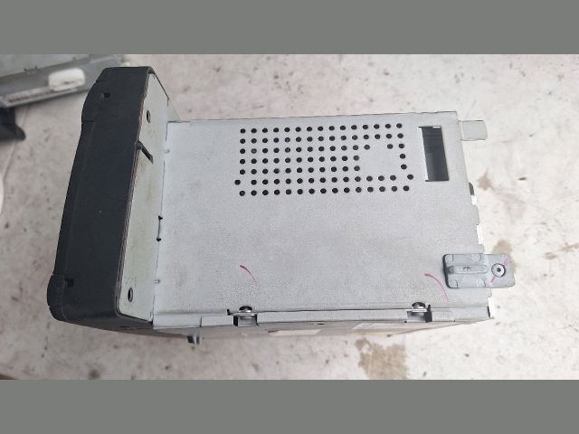 bontott SKODA OCTAVIA II Rádió / CD