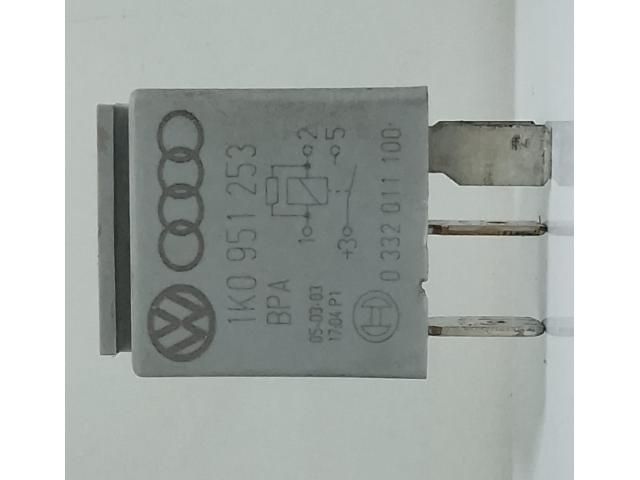 bontott SKODA OCTAVIA II Relé