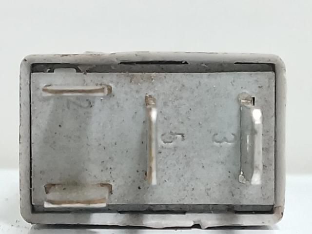 bontott SKODA OCTAVIA II Relé