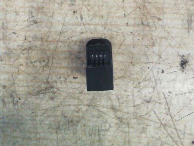 bontott SKODA OCTAVIA II Riasztó Kapcsoló