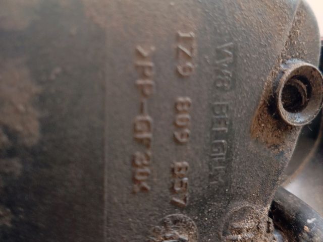 bontott SKODA OCTAVIA II Tankajtó