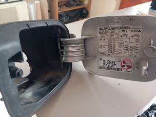 bontott SKODA OCTAVIA II Tankajtó