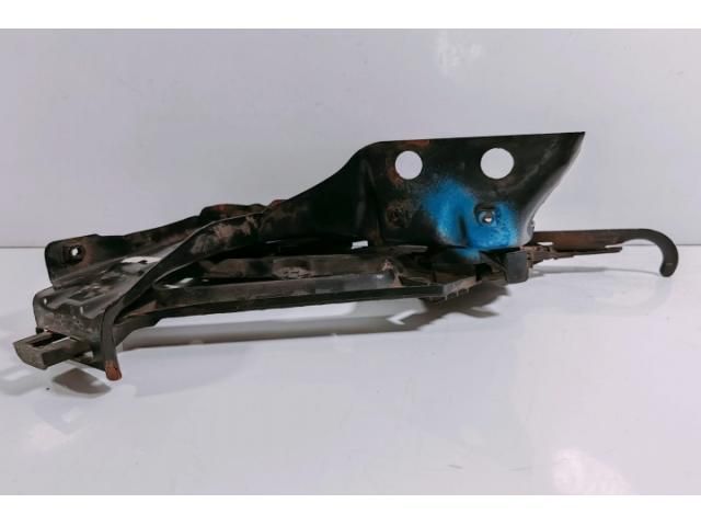 bontott SKODA OCTAVIA II Tartó Bak