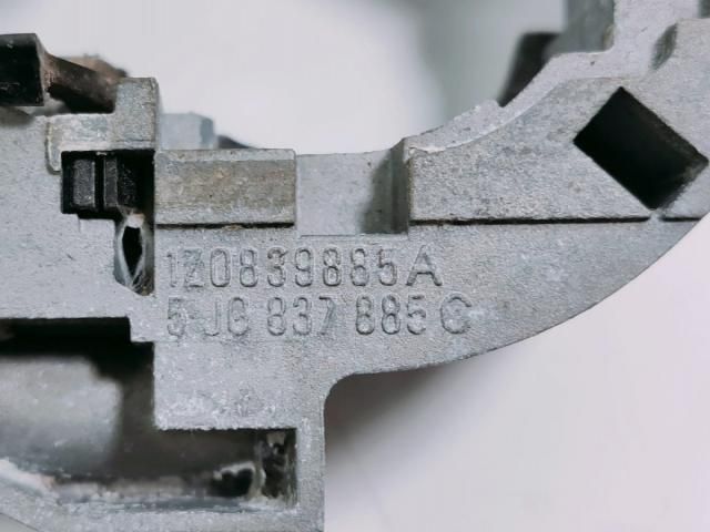 bontott SKODA OCTAVIA II Tartó Bak