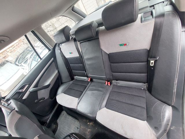 bontott SKODA OCTAVIA II Ülés Szett