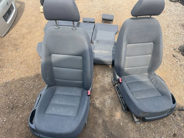 bontott SKODA OCTAVIA II Ülés Szett