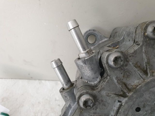 bontott SKODA OCTAVIA II Vákumpumpa