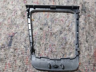 bontott SKODA OCTAVIA II Váltószoknya Rögzítő Keret