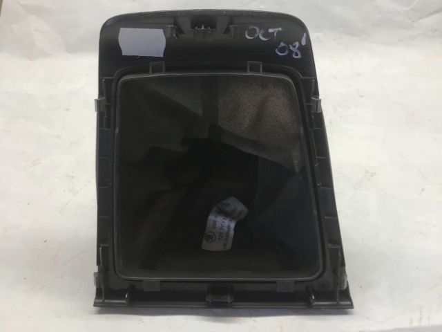 bontott SKODA OCTAVIA II Váltószoknya