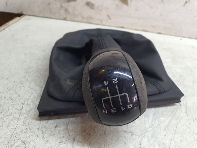 bontott SKODA OCTAVIA II Váltószoknya