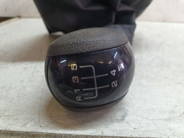 bontott SKODA OCTAVIA II Váltószoknya