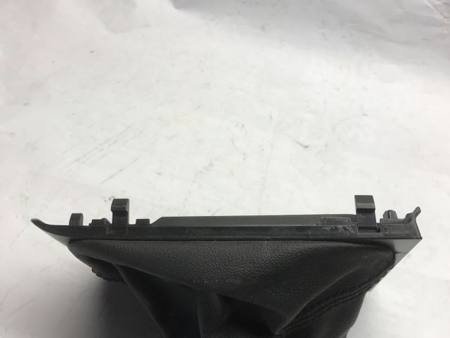 bontott SKODA OCTAVIA II Váltószoknya