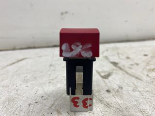 bontott SKODA OCTAVIA II Vészvillogó Kapcsoló