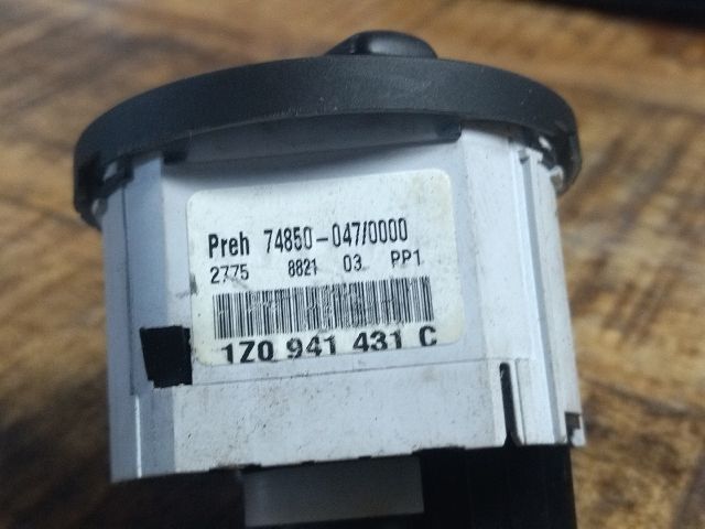 bontott SKODA OCTAVIA II Világítás Kapcsoló