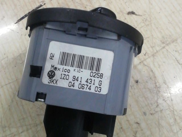 bontott SKODA OCTAVIA II Világítás Kapcsoló