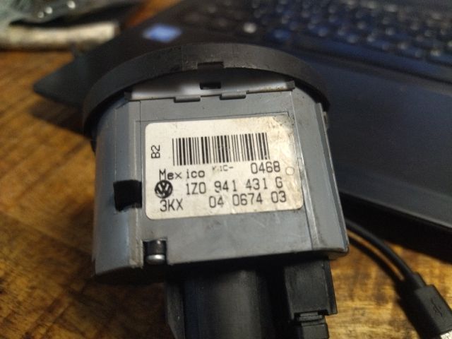 bontott SKODA OCTAVIA II Világítás Kapcsoló