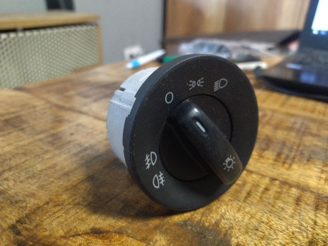 bontott SKODA OCTAVIA II Világítás Kapcsoló