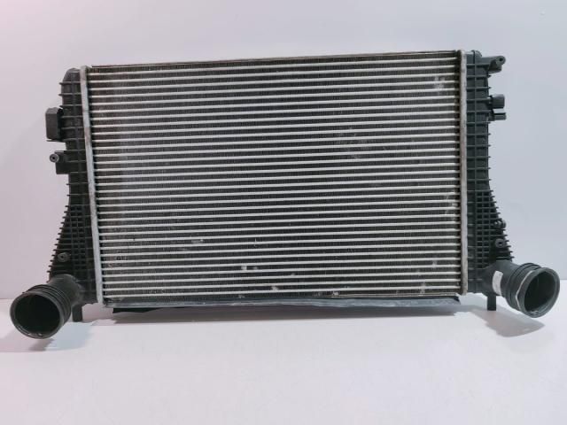 bontott SKODA OCTAVIA II Vízhűtő Radiátor Tartó