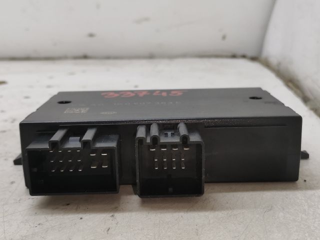 bontott SKODA OCTAVIA II Vonóhorog Elektronika