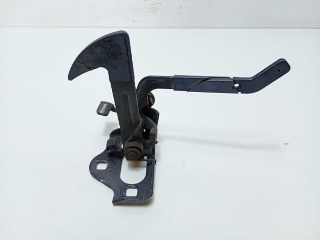 bontott SKODA OCTAVIA II Vonóhorog