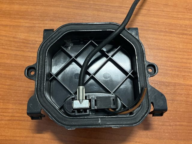 bontott SKODA OCTAVIA II Xenon Trafó