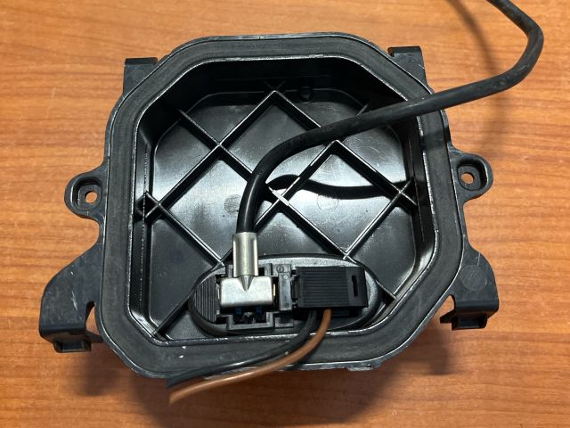 bontott SKODA OCTAVIA II Xenon Trafó