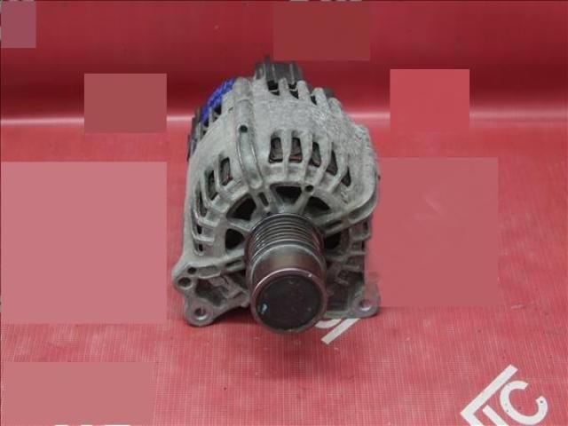 bontott SKODA OCTAVIA III Generátor