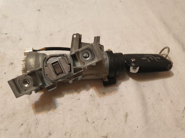 bontott SKODA OCTAVIA III Gyújtáskapcsoló Házzal