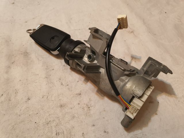 bontott SKODA OCTAVIA III Gyújtáskapcsoló Házzal