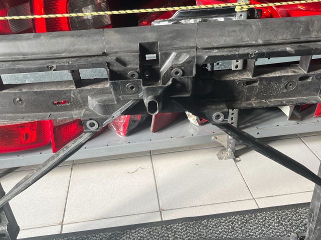 bontott SKODA OCTAVIA III Homlokfal (Üres lemez)