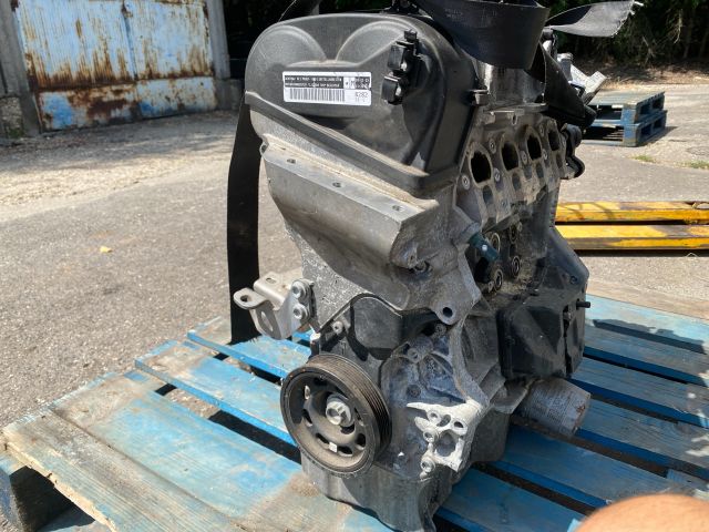 bontott SKODA OCTAVIA III Motor (Fűzött blokk hengerfejjel)