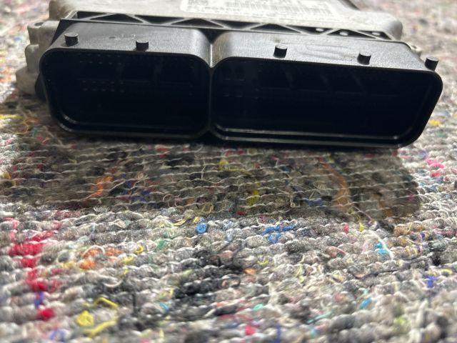 bontott SKODA OCTAVIA III Motorvezérlő