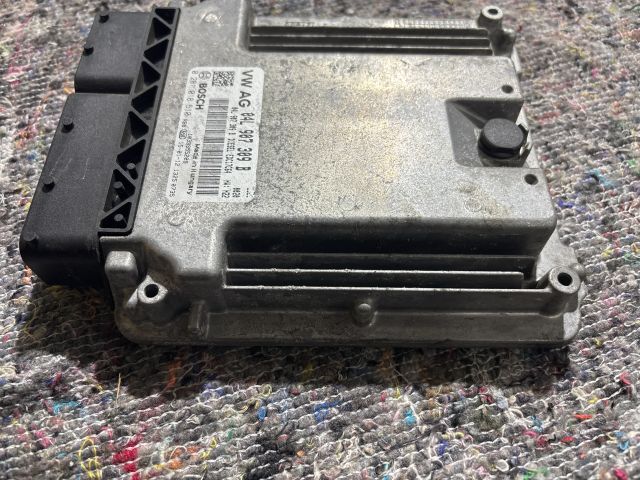 bontott SKODA OCTAVIA III Motorvezérlő