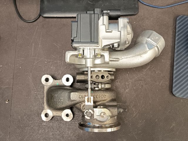 bontott SKODA OCTAVIA III Turbó