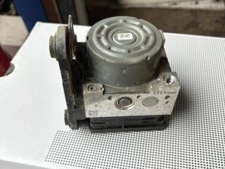 bontott SKODA OCTAVIA III ABS Kocka