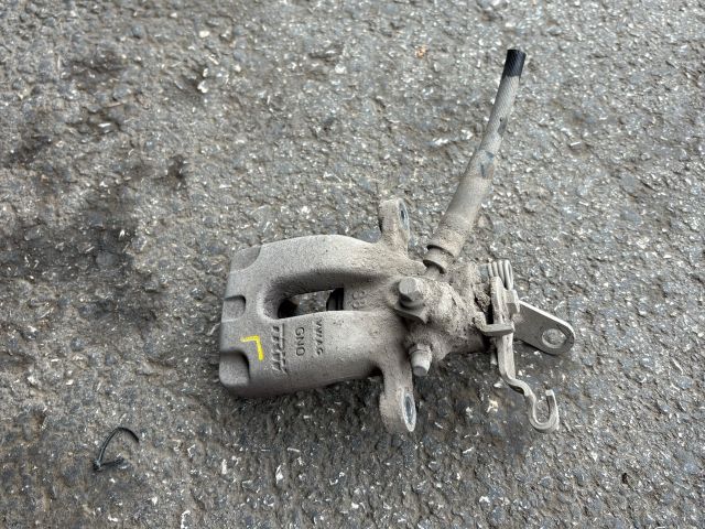 bontott SKODA OCTAVIA III Bal hátsó Féknyereg Munkahengerrel