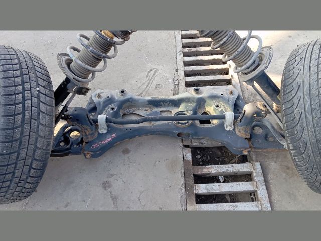 bontott SKODA OCTAVIA III Első Bölcső