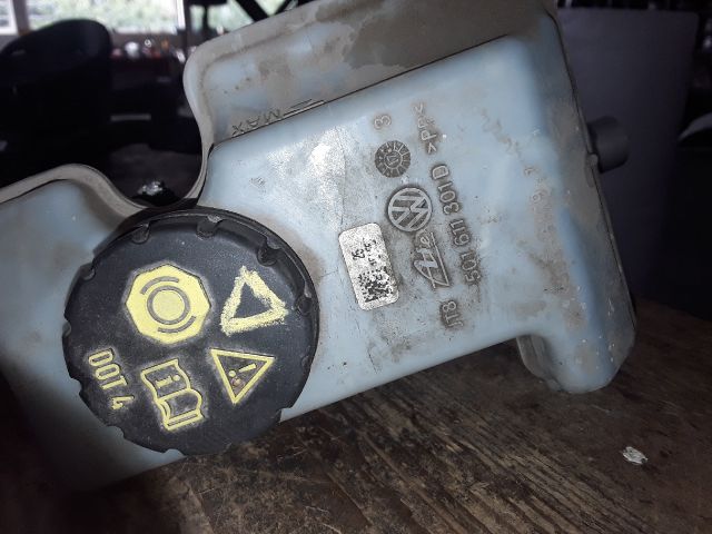 bontott SKODA OCTAVIA III Főfékhenger