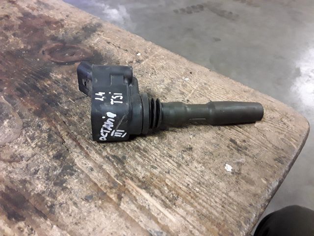 bontott SKODA OCTAVIA III Gyújtótrafó