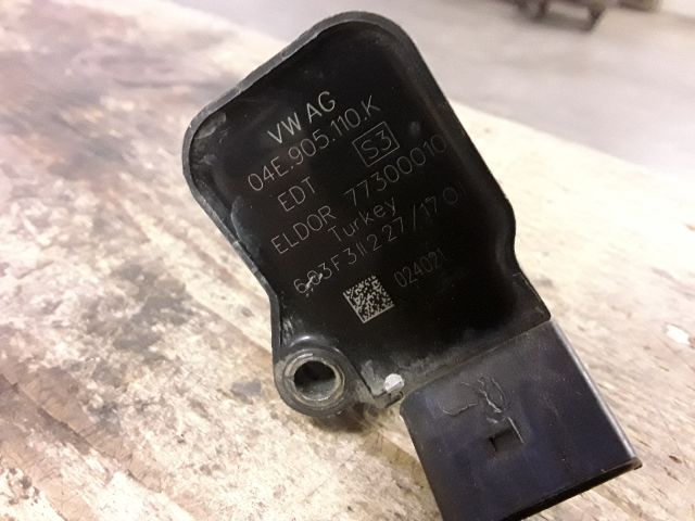 bontott SKODA OCTAVIA III Gyújtótrafó