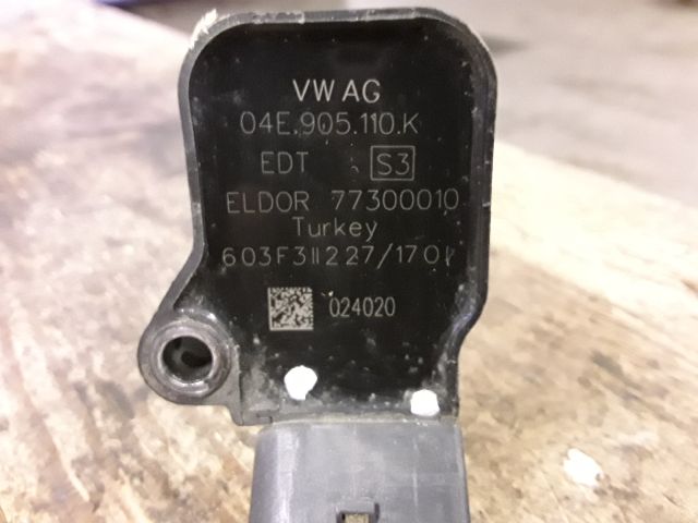 bontott SKODA OCTAVIA III Gyújtótrafó