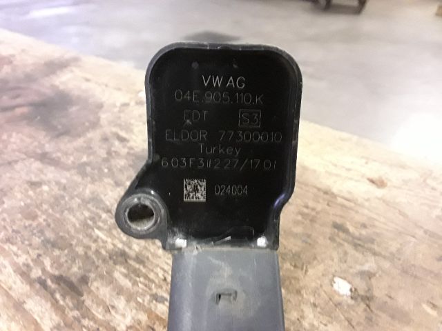 bontott SKODA OCTAVIA III Gyújtótrafó