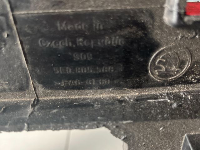 bontott SKODA OCTAVIA III Homlokfal (Üres lemez)