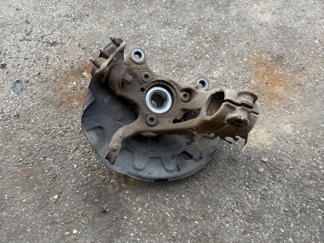 bontott SKODA OCTAVIA III Jobb első Csonkállvány Kerékaggyal