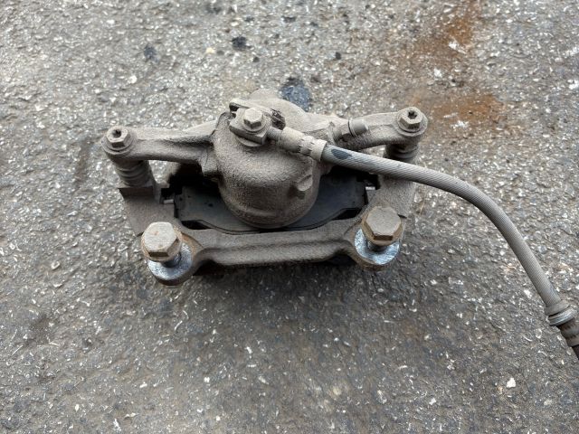 bontott SKODA OCTAVIA III Jobb első Féknyereg Munkahengerrel