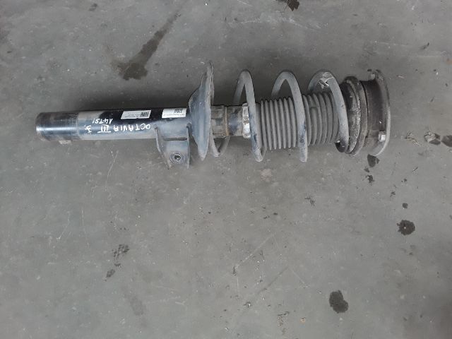 bontott SKODA OCTAVIA III Jobb első Gólyaláb (Lengécsillapító, Rugó)