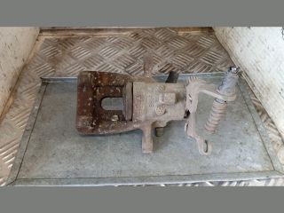 bontott SKODA OCTAVIA III Jobb hátsó Féknyereg Munkahengerrel