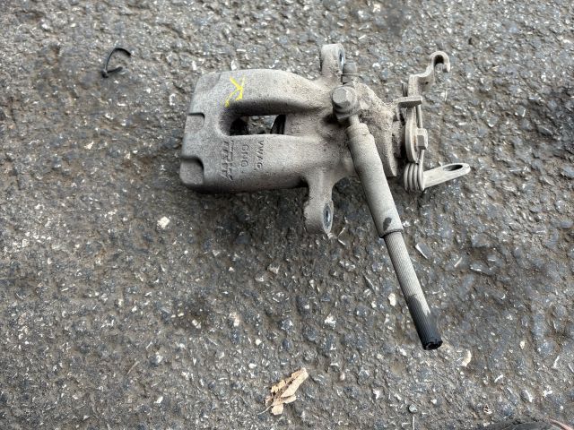 bontott SKODA OCTAVIA III Jobb hátsó Féknyereg Munkahengerrel