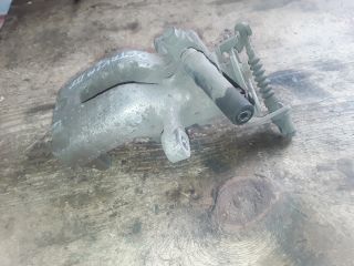 bontott SKODA OCTAVIA III Jobb hátsó Féknyereg Munkahengerrel