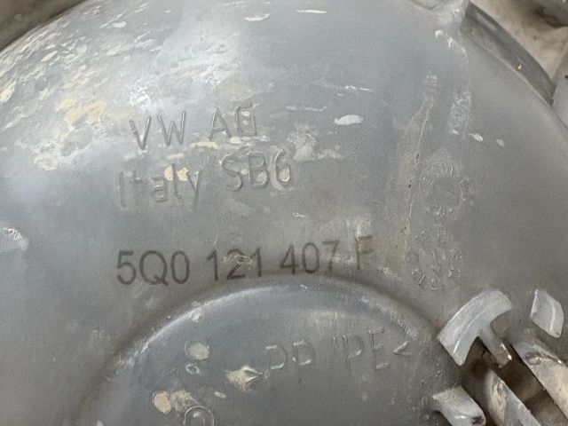 bontott SKODA OCTAVIA III Kiegyenlítő Tartály